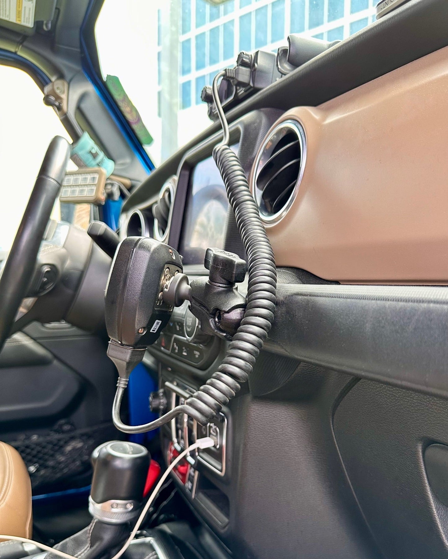 LJ/TJ C.B. Clip Mount