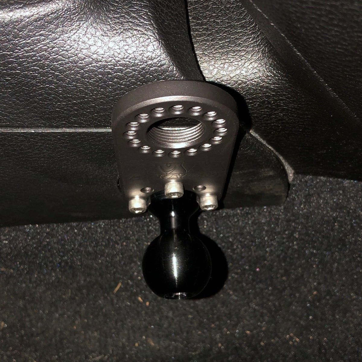 UNIVERSAL ACCESSORY MOUNT FOR 2018+ JEEP WRANGLER JL &  GLADIATOR - CMM OFFROAD