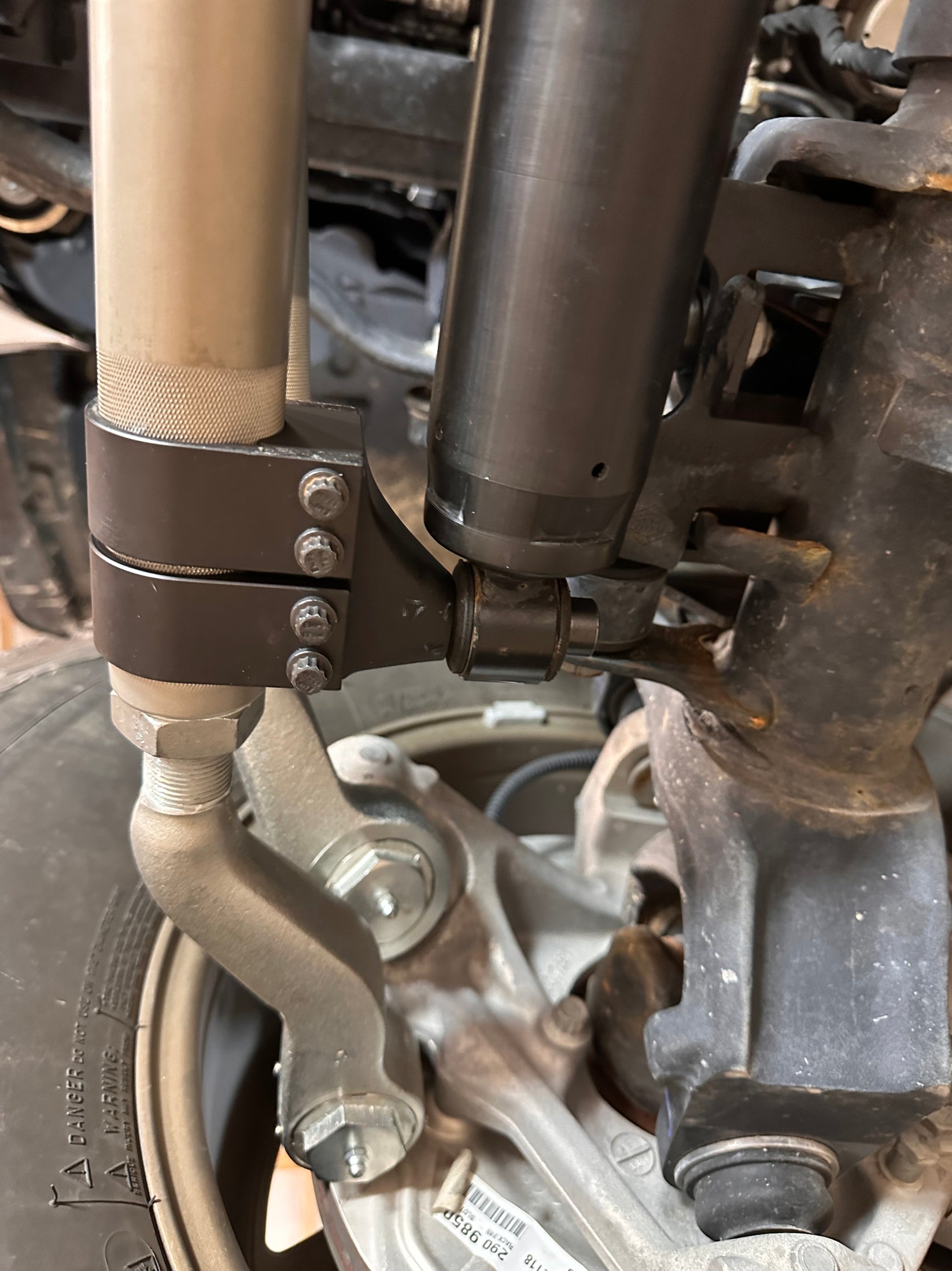 Jeep JL / JLU / JT Standard Steering Stabilizer Mounting Brackets CMM