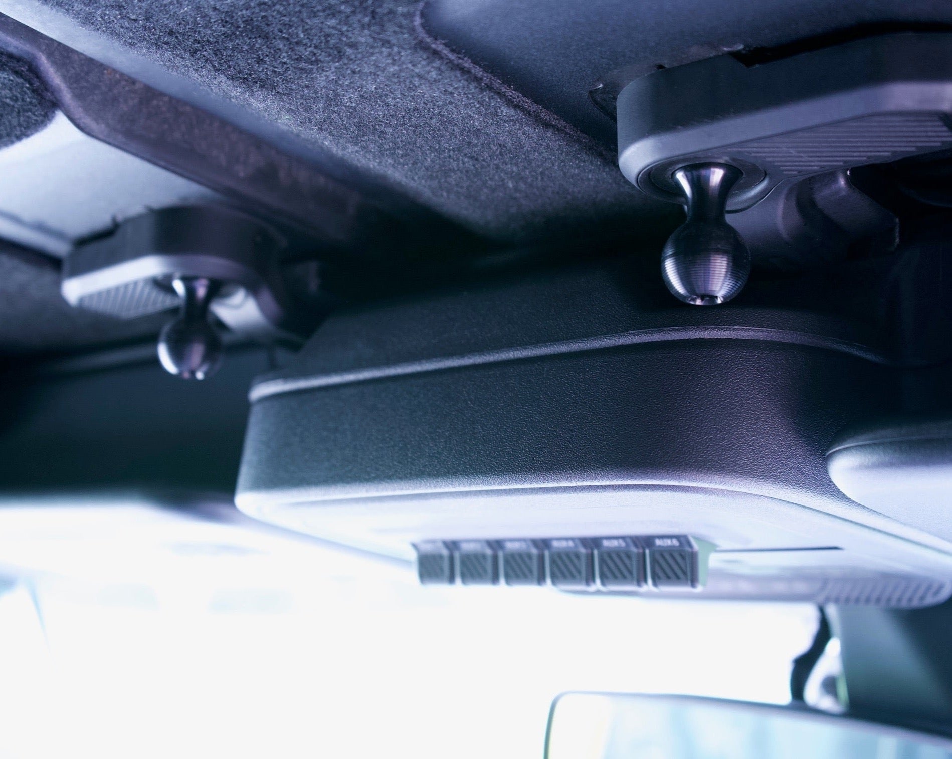 Bronco 20mm Freedom Panel Ball Mount 